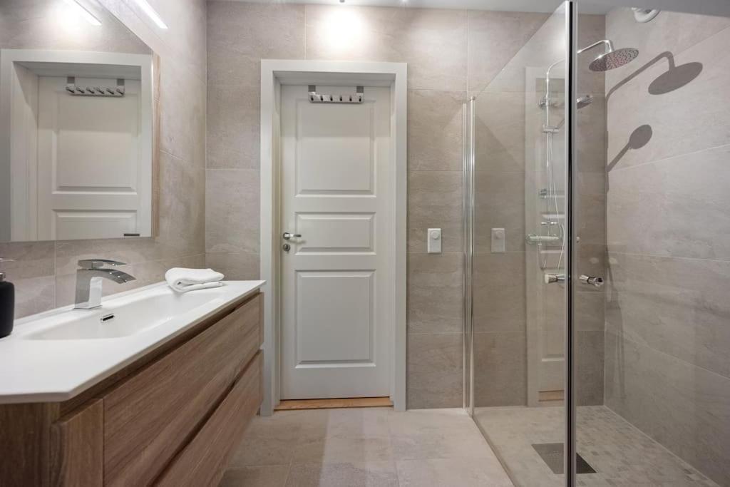 Unique And Spacious Apt Close To City Centre Stavanger Ngoại thất bức ảnh